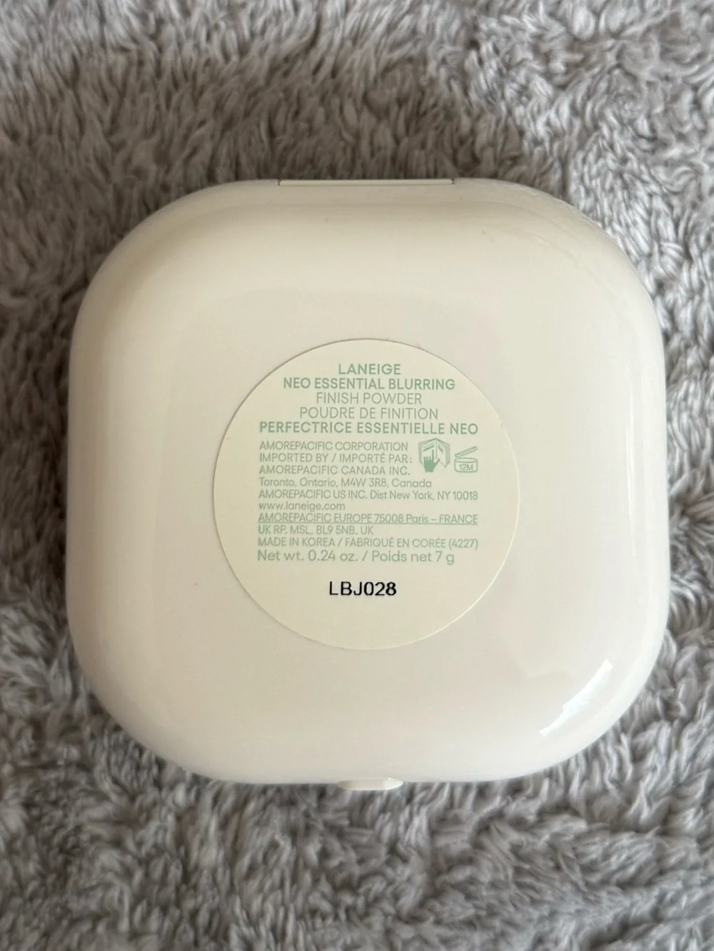 NWOT Laneige Neo Blurring Loose Finishing Powder for Shine Control and Smoothing